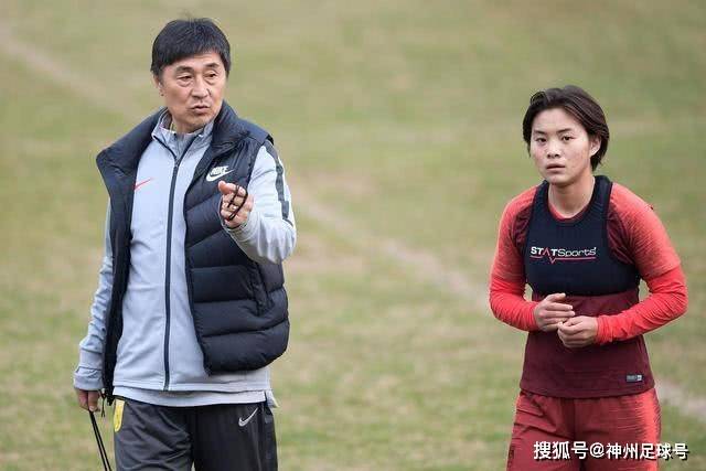 小巴里-布朗回忆四年前在北京男篮的经历
